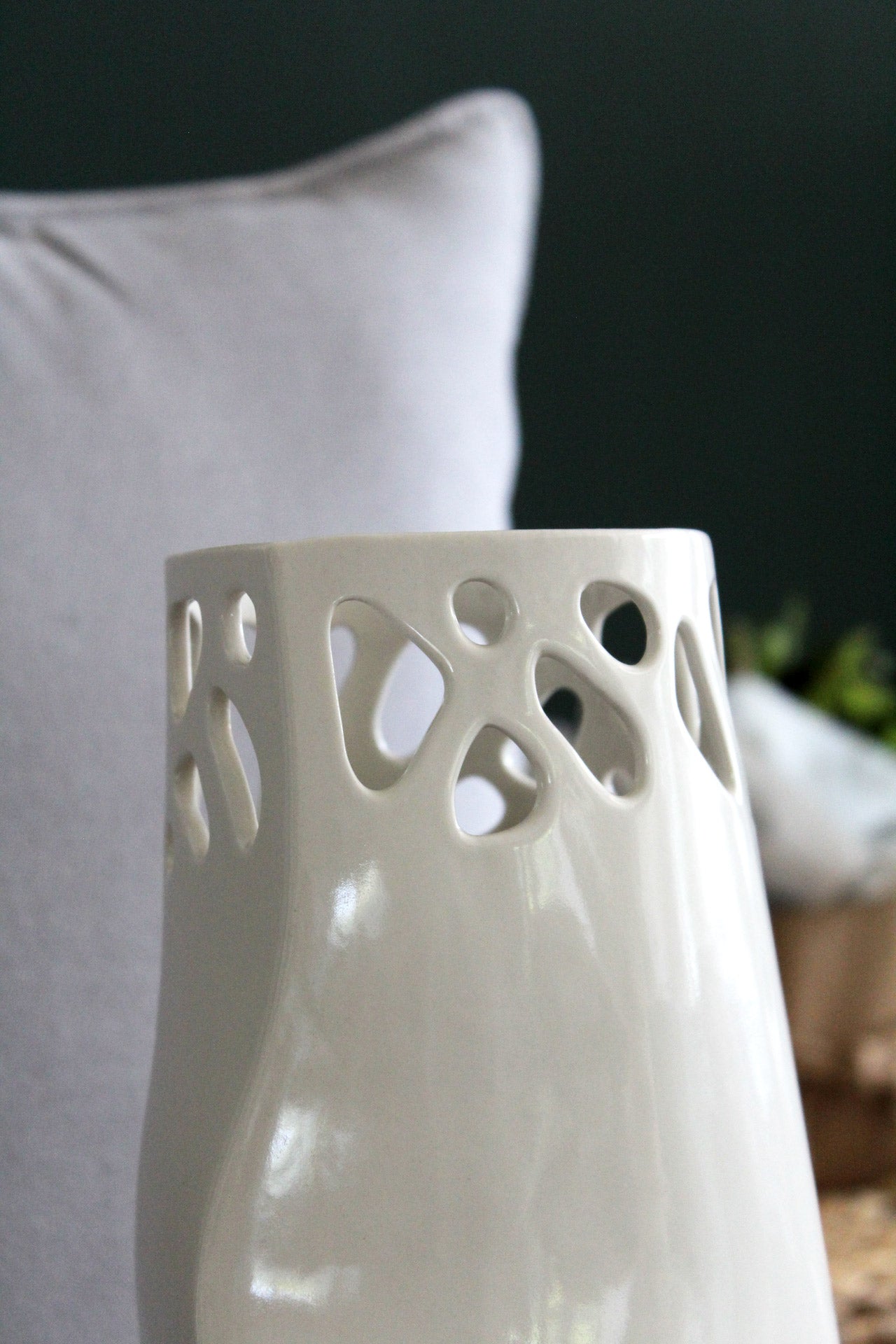 Grand Vase Cambre Ajouré
