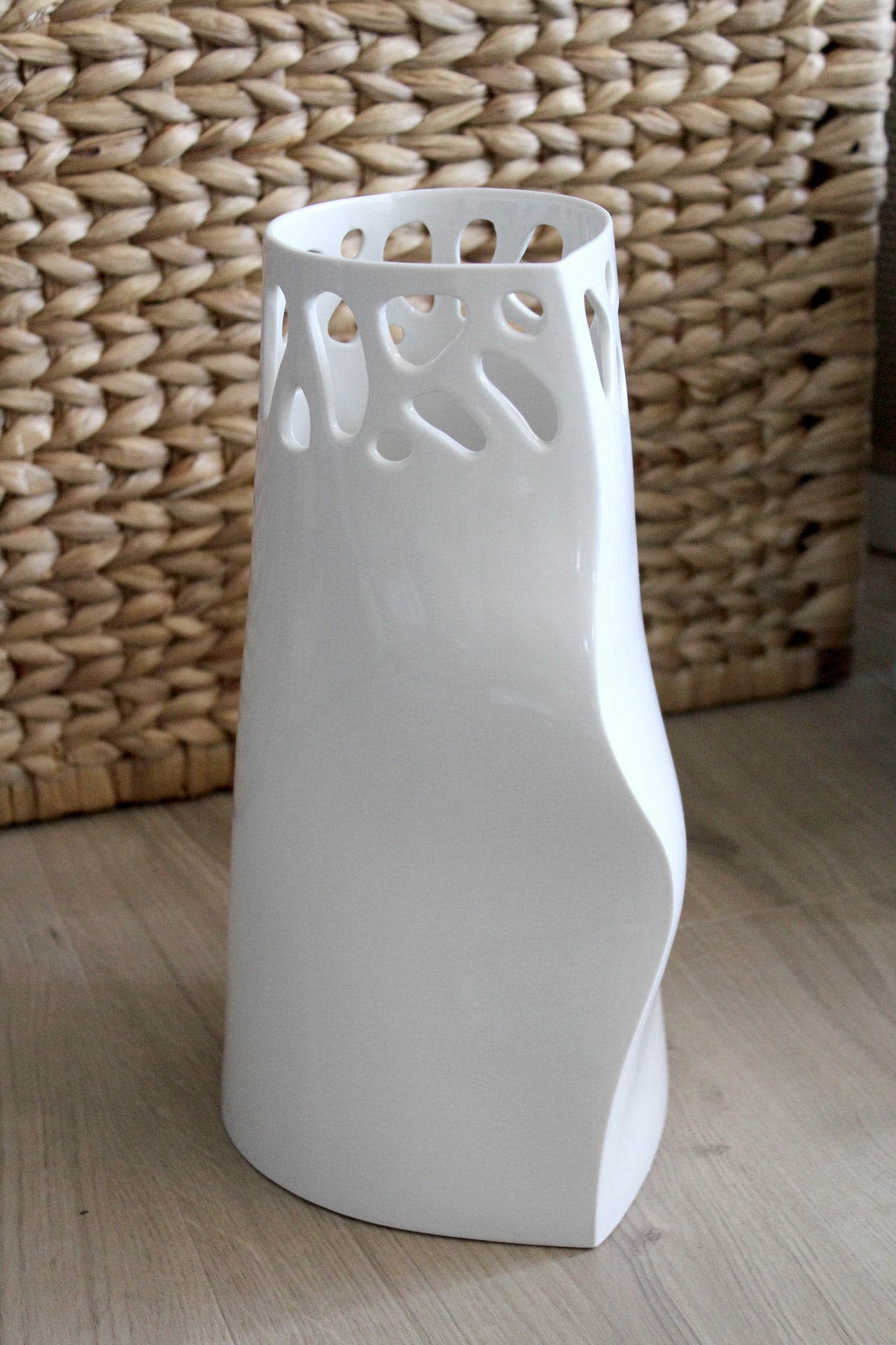 Grand Vase Cambre Ajouré